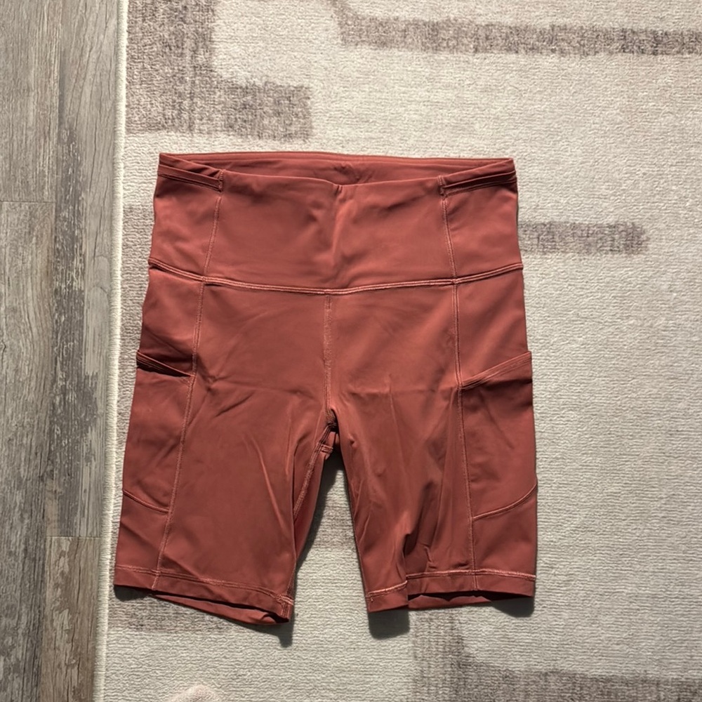 Lululemon Fast & Free Shorts Size 8